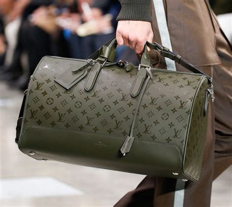 louis vuitton men's holdall.